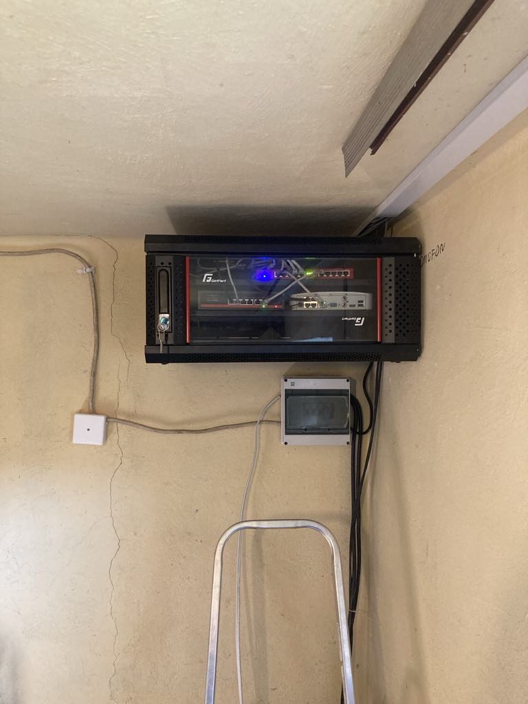 Okablowanie strukturalne i sieć LAN w trakcie budowy inteligentnego domu